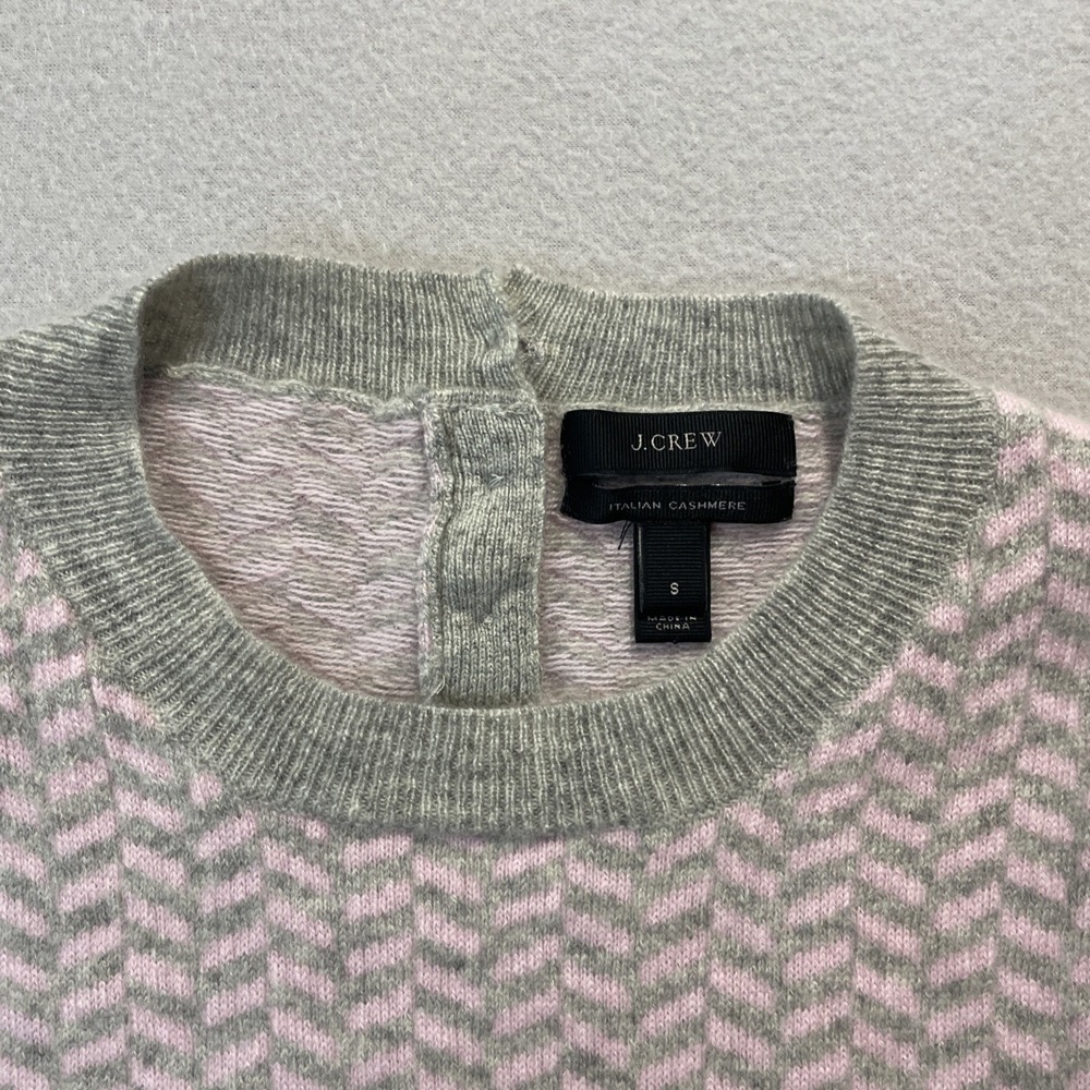 J.CREW Italian Cashmere Women's Sweater Small/ Xsmall Pink/Gray Chevron EUC Soft - Picture 2 of 7